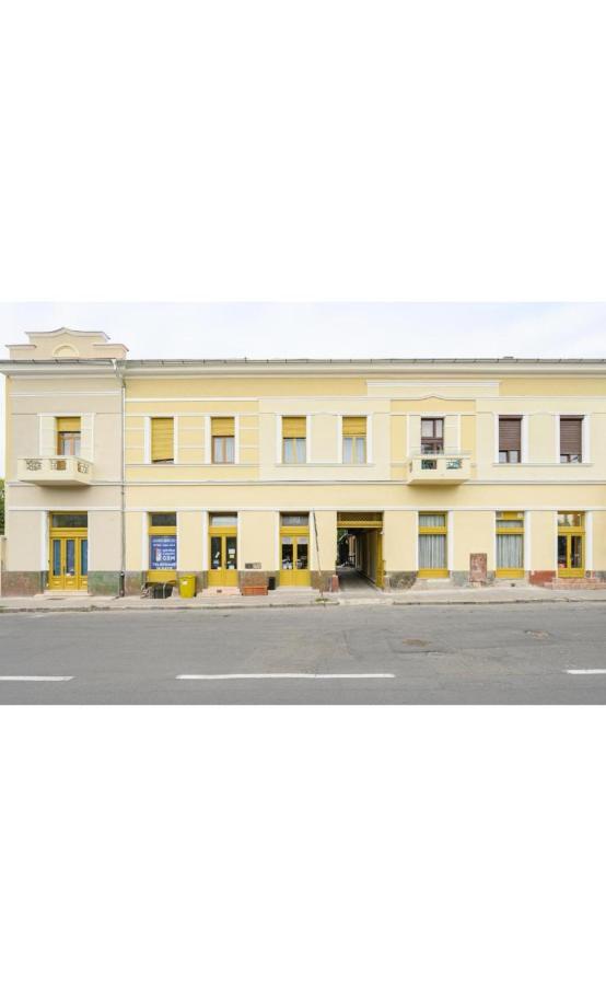Radac Residence Oradea Exteriör bild